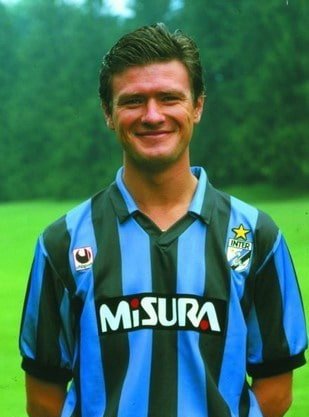Aldo Serena con la maglia dell'Inter negli anni '80