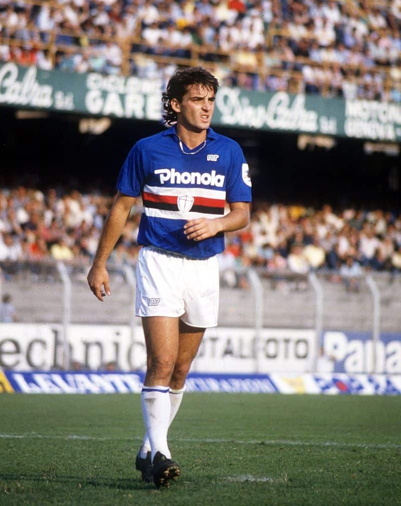 Roberto Mancini con la maglia della Sampdoria negli anni '80.