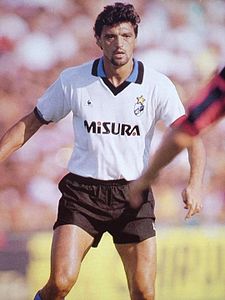 Altobelli con la maglia dell'Inter sul finire degli anni '80