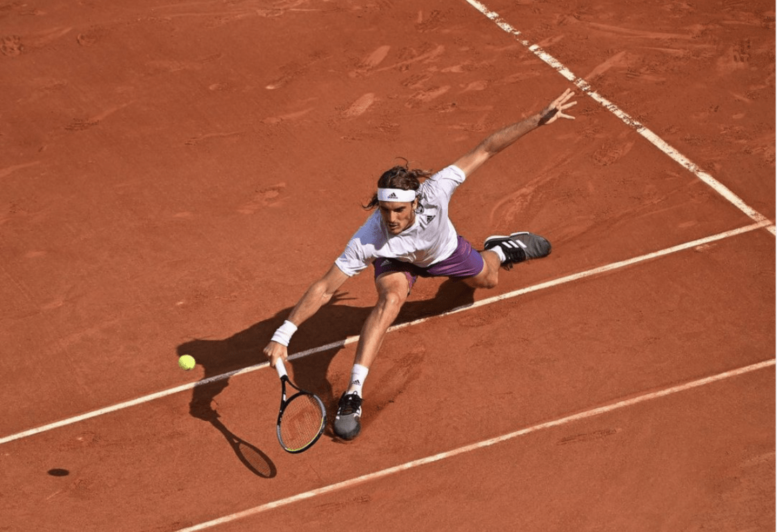 Roland Garros 2021, Tsitsipas sul velluto: batte Medvedev ai quarti e raggiunge Zverev in semifinale